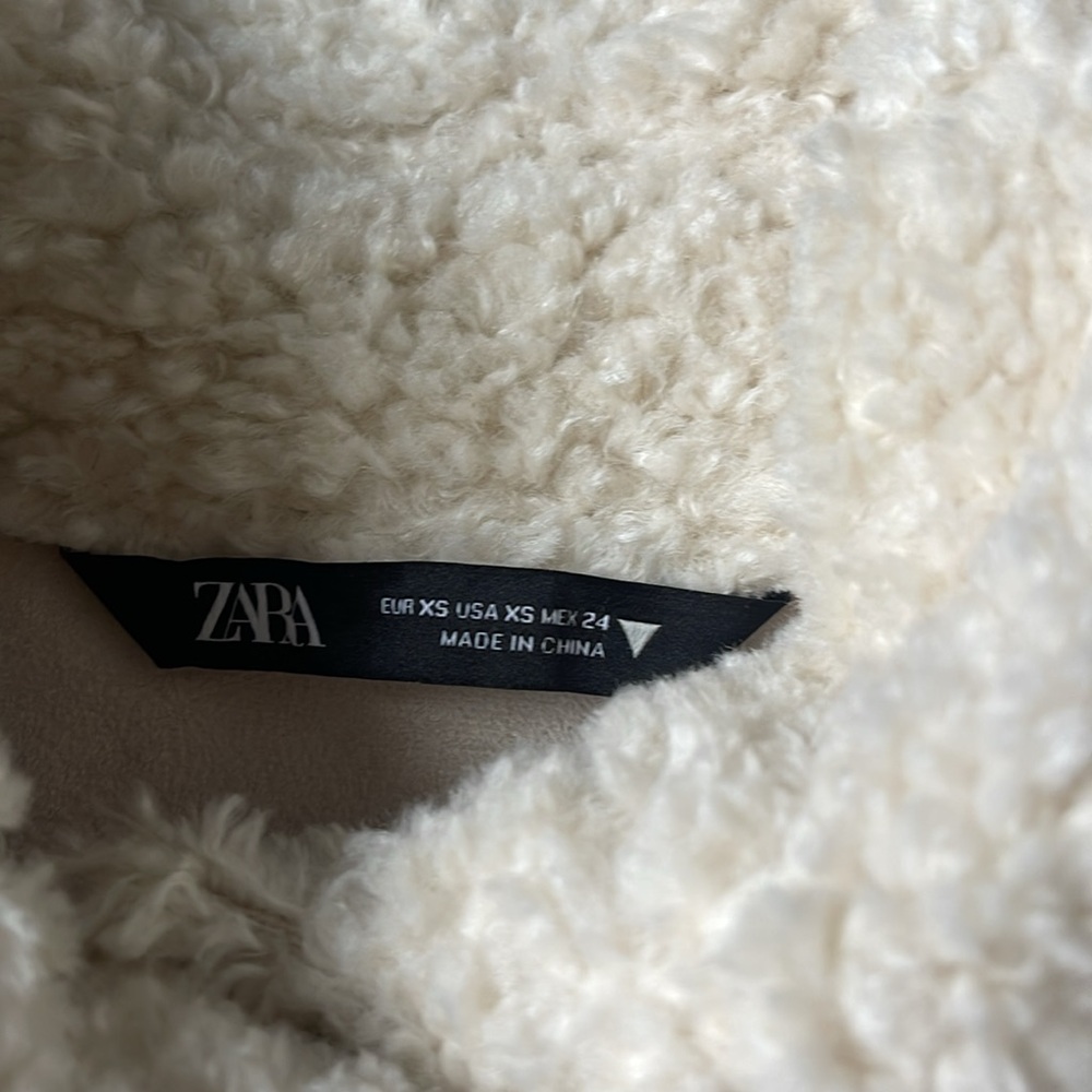 Zara Jacket - Picture 3 of 4